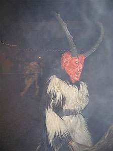 Krampuskränzchen in Niederöblarn, Pension Tilly