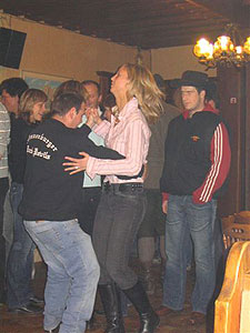 Krampuskränzchen in Niederöblarn, Pension Tilly